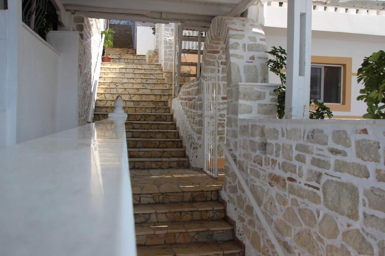Qeparo Napolon Complex Hotel Екстериор снимка