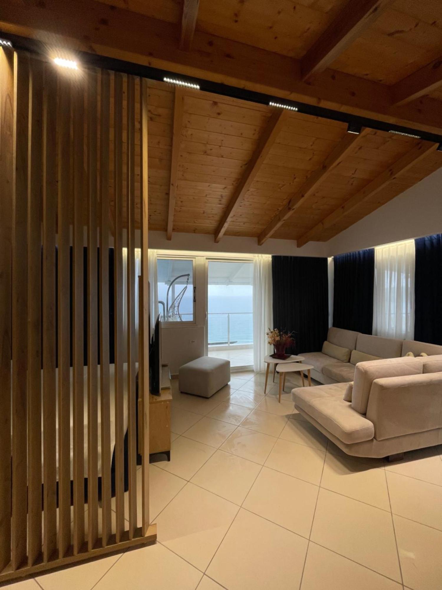 Qeparo Napolon Complex Hotel Екстериор снимка